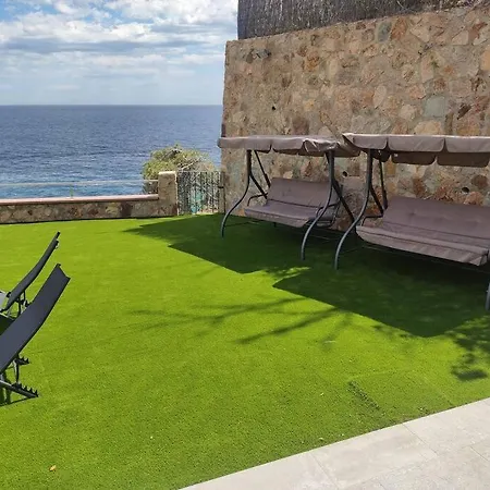 Villa En El Acantilado